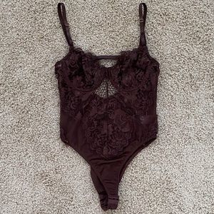 FashionNova lace bodysuit